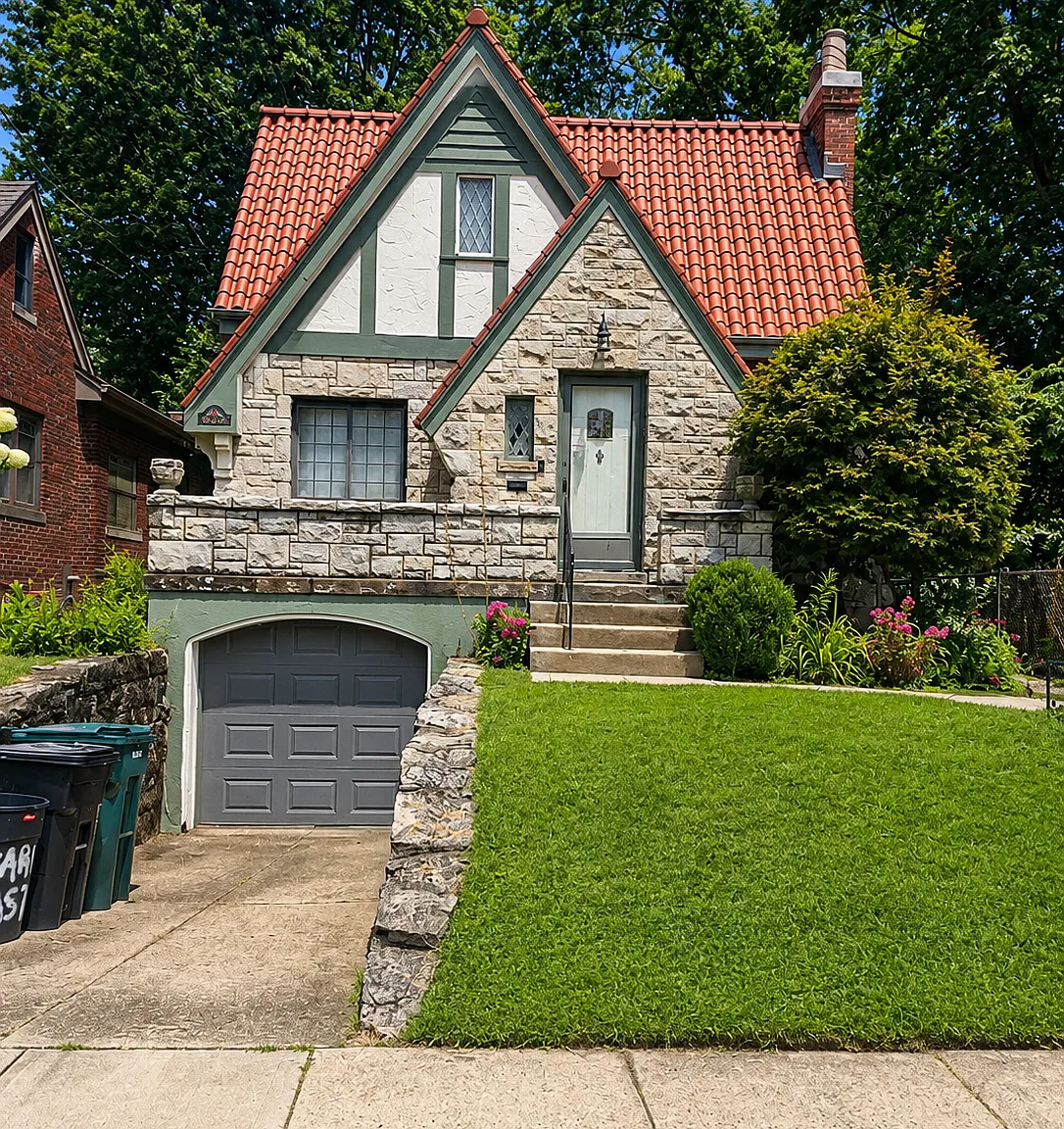 823 Overlook Avenue — Photo 1