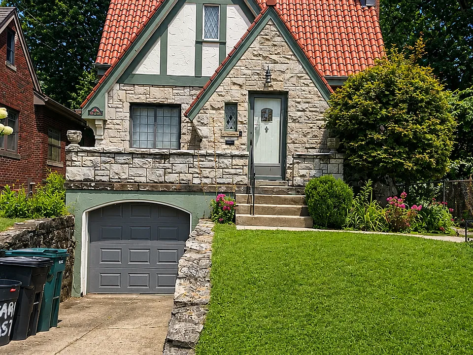 823 Overlook Ave