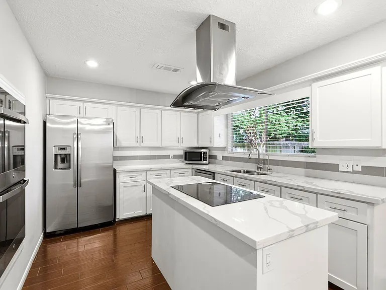 6307 Jadecrest Dr — Photo 19