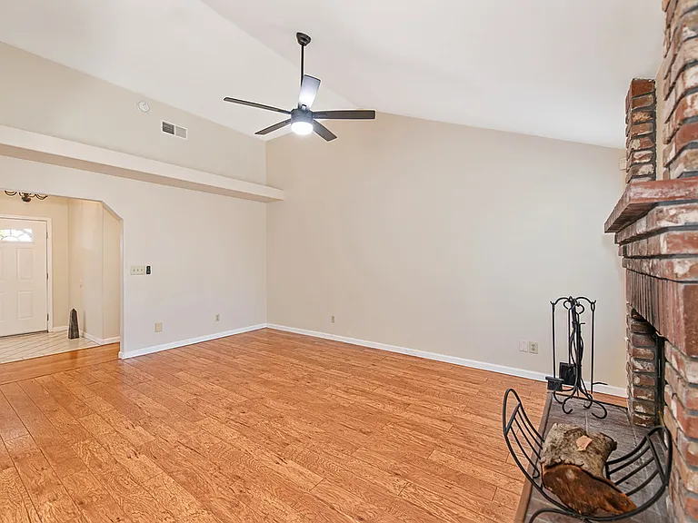 7337 Little Acorn Way — Photo 11
