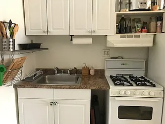 Rented by Jonathan Wachtel, LREB