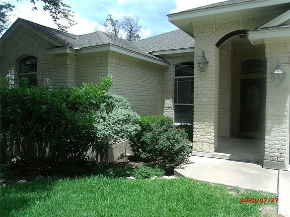 2nd image of 300 S Gadwall Ln
