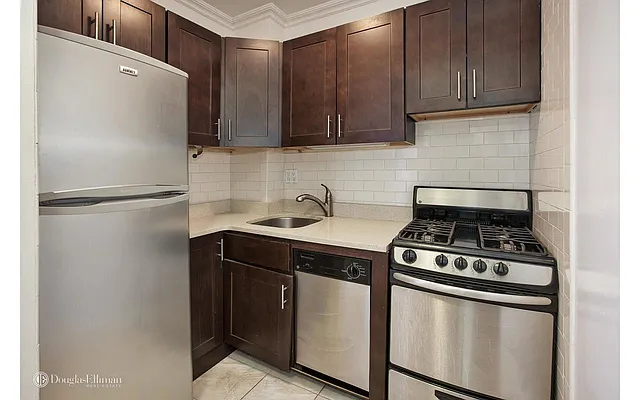 Rented by Douglas Elliman | media 15