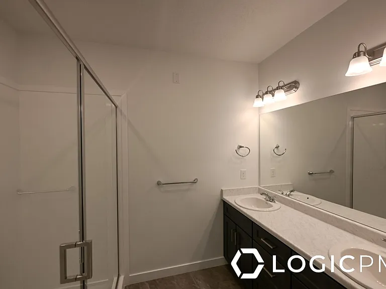 754 W Blue Magic Ln #201 — Photo 36