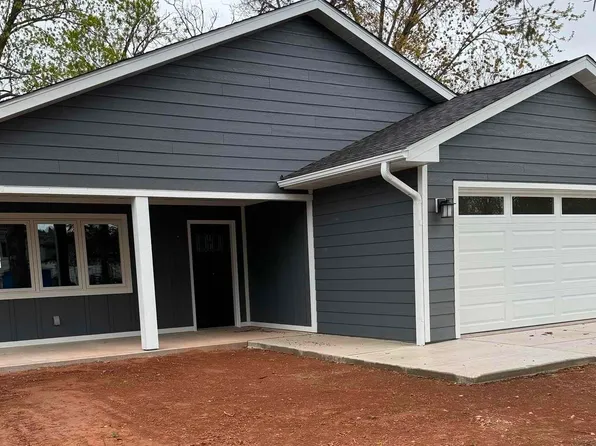 316 20th St, Cloquet, MN 55720