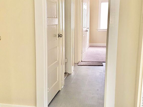 3rd image of 516-522 W 10th St #520