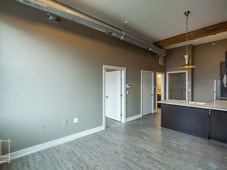 180 Detroit Ave — Photo 44