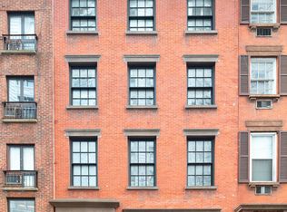 135 E 15th St, New York, NY 10003