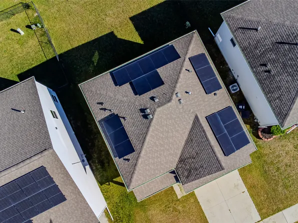 626 Elizabeth Ln NW, Bondurant, IA 50035