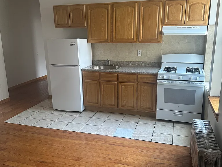 1034 Ward Ave #1A — Photo 3