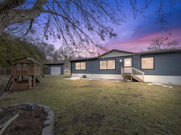 11335 6th Pl NE, Blaine, MN 55434