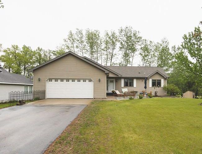 1st image of 868 Park Dr