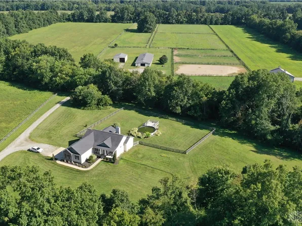 4870 Edwardsville Rd, Clarksville, OH 45113