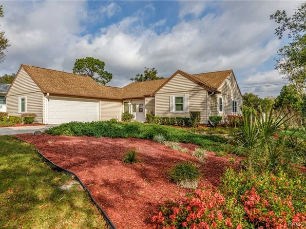 2480 N Brentwood Cir, Lecanto, FL 34461