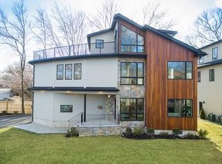 89 Morningside Dr, Arlington, MA 02474