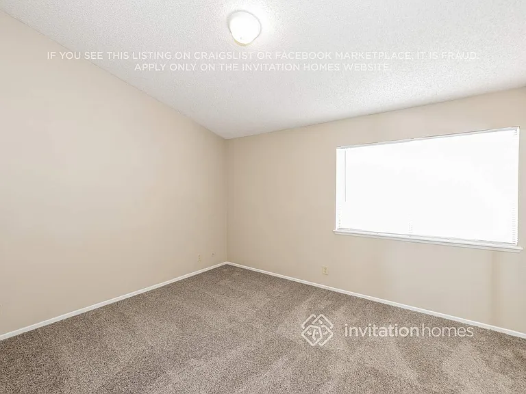 90 Megan Dr — Photo 13