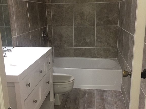 3rd image of 901 Hawks Nest Dr