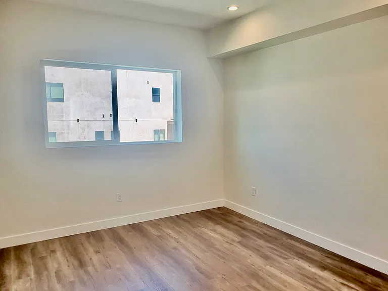 4960 Sepulveda Blvd #402 — Photo 7
