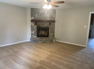 147 Summit Ridge Dr, Boiling Springs, SC 29316