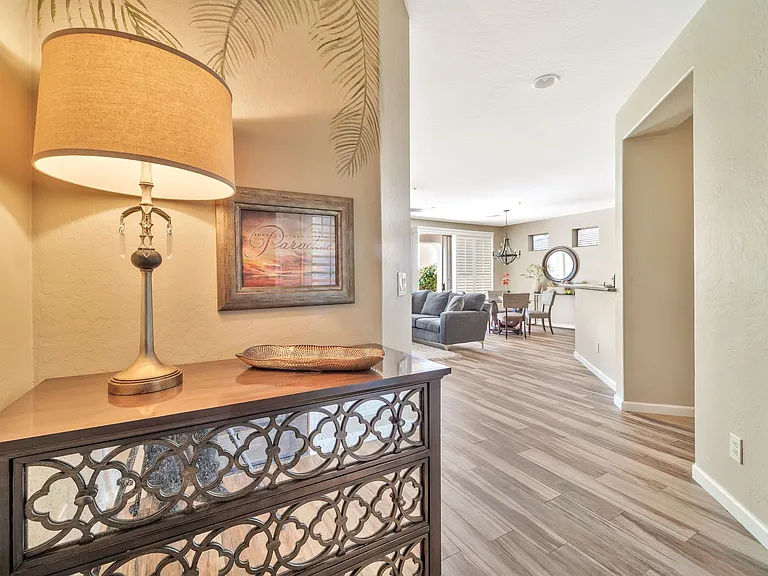 2519 W Myopia Dr — Photo 9