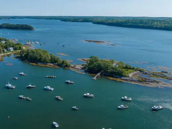 19 Weezie Way, Harpswell, ME 04079