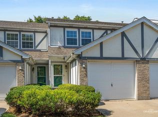 440 Cavalier Ct APT D, Dundee, IL 60118