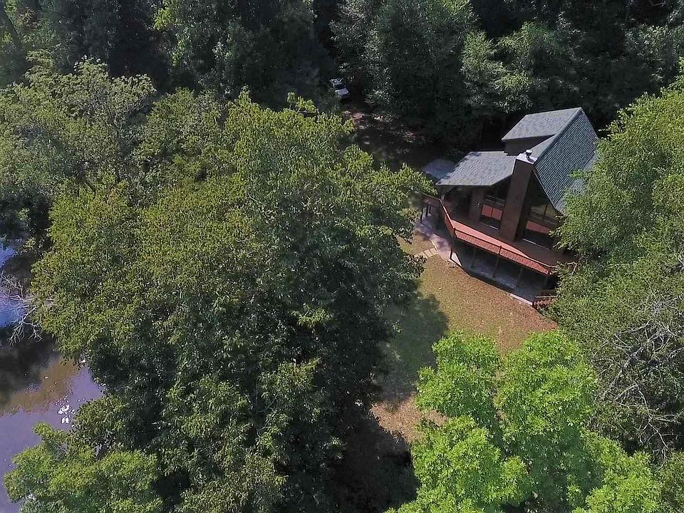 1st image of 96 Holiday Ct #251