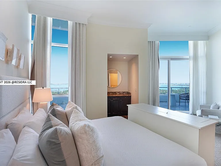 4401 Collins Ave #2806 — Photo 21