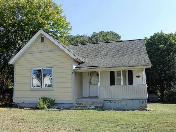 114 4th St, Greenville, SC 29611