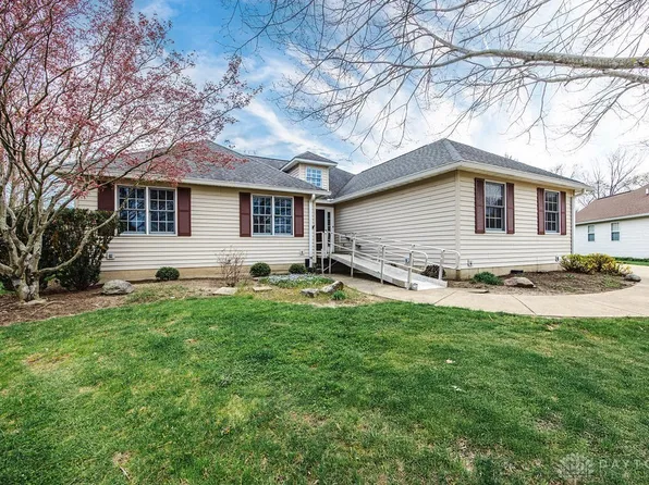 221 Morgan Cir, Oxford, OH 45056