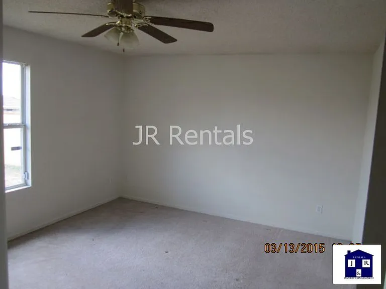 4607 Lloyd Dr — Photo 13