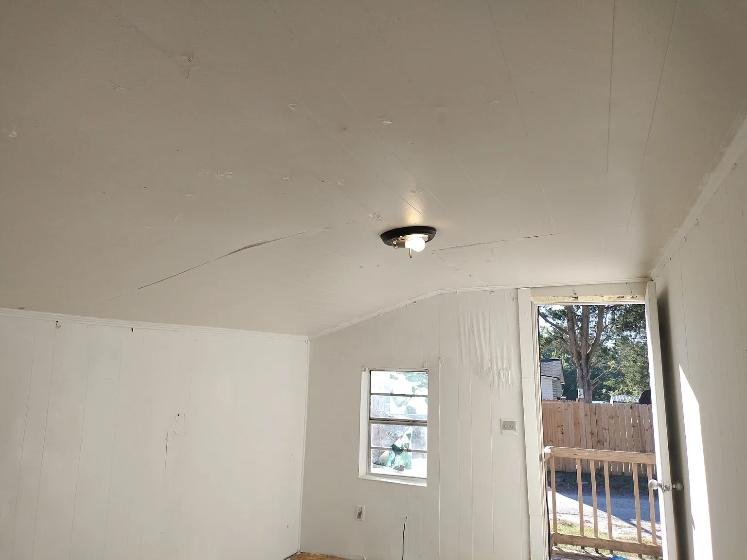 2 bed, 1.5 bath, 1000 sqft, $850 — Photo 1
