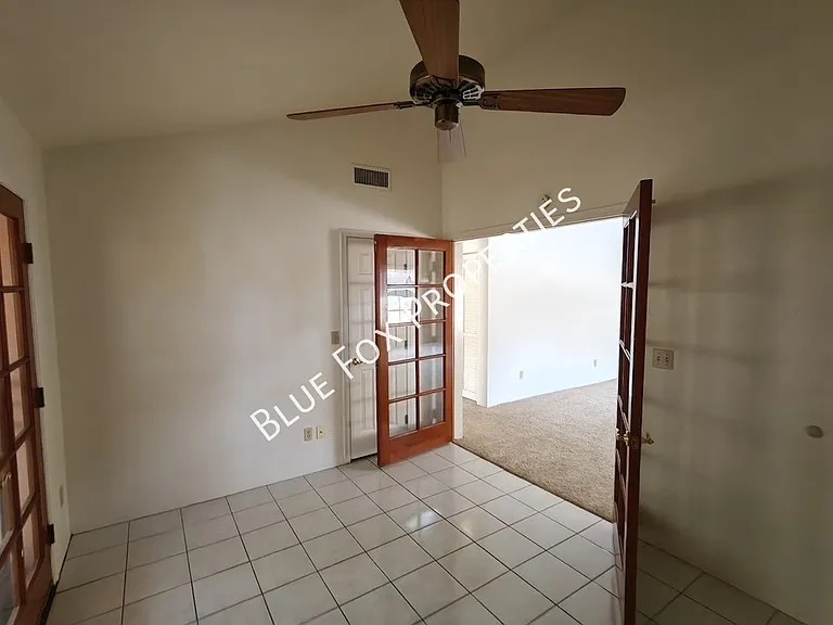 131 E Horizon Cir — Photo 13