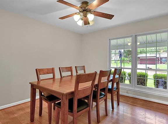 5th image of 395 Gateshead Dr