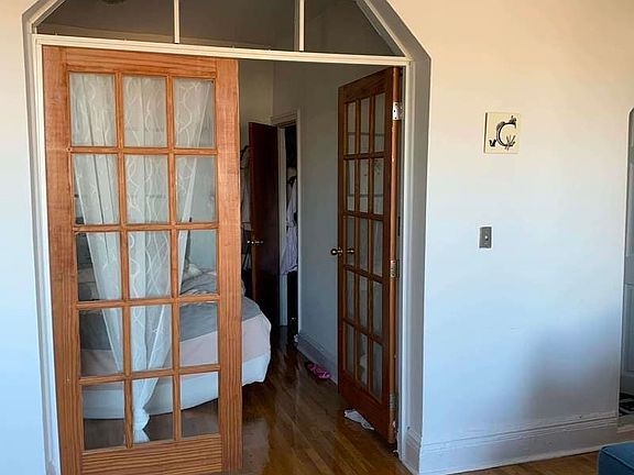 5th image of 71 Underhill Ave #40