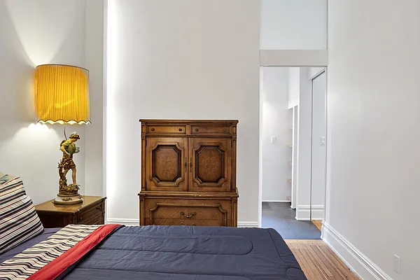 Sold by Compass | media 8
