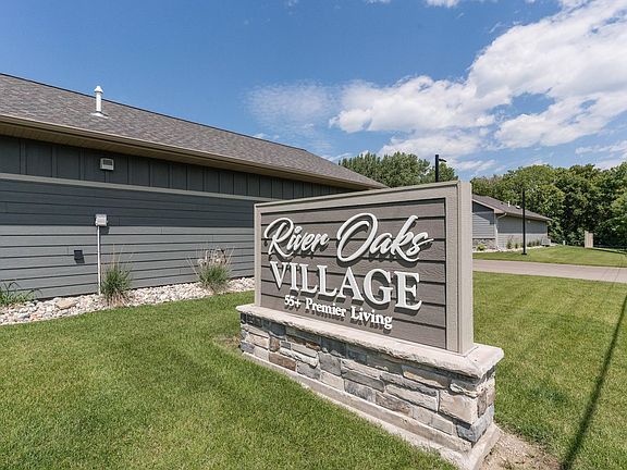 4th image of 736 Oak Trl