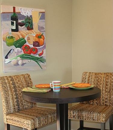Kitchen Dining Area