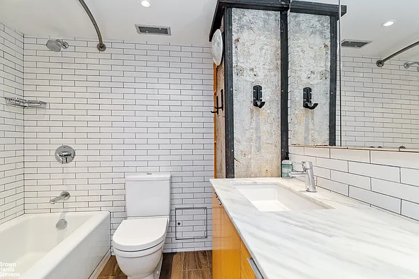 Sold by Brown Harris Stevens | media 22