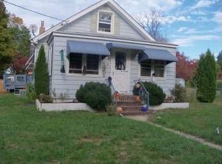 10 Rhode Island Rd, Sicklerville, NJ 08081