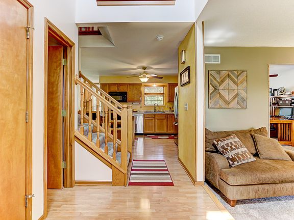 5th image of 12673 Saratoga Ln