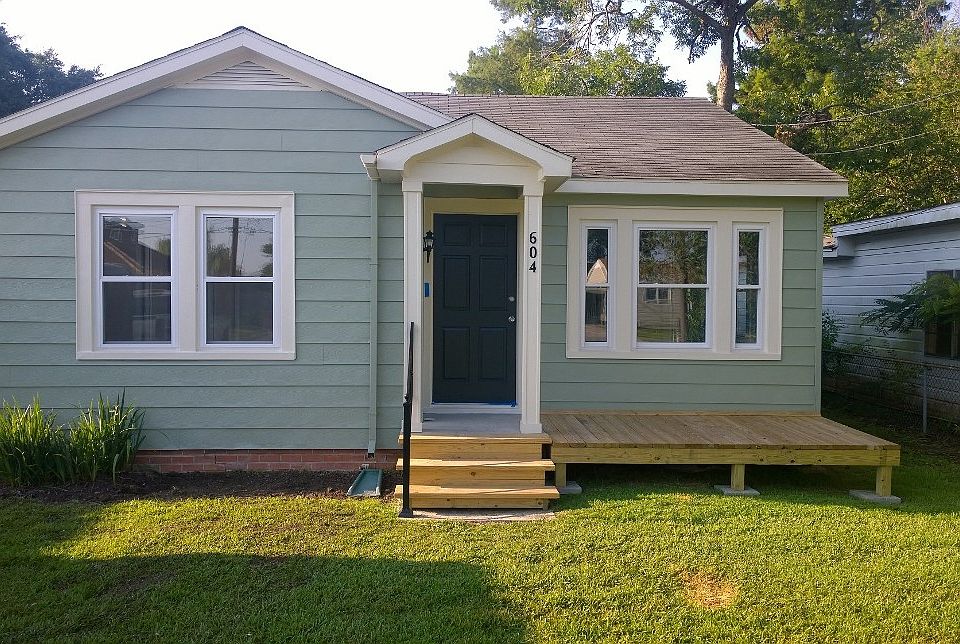 1st image of 604 Onstead St