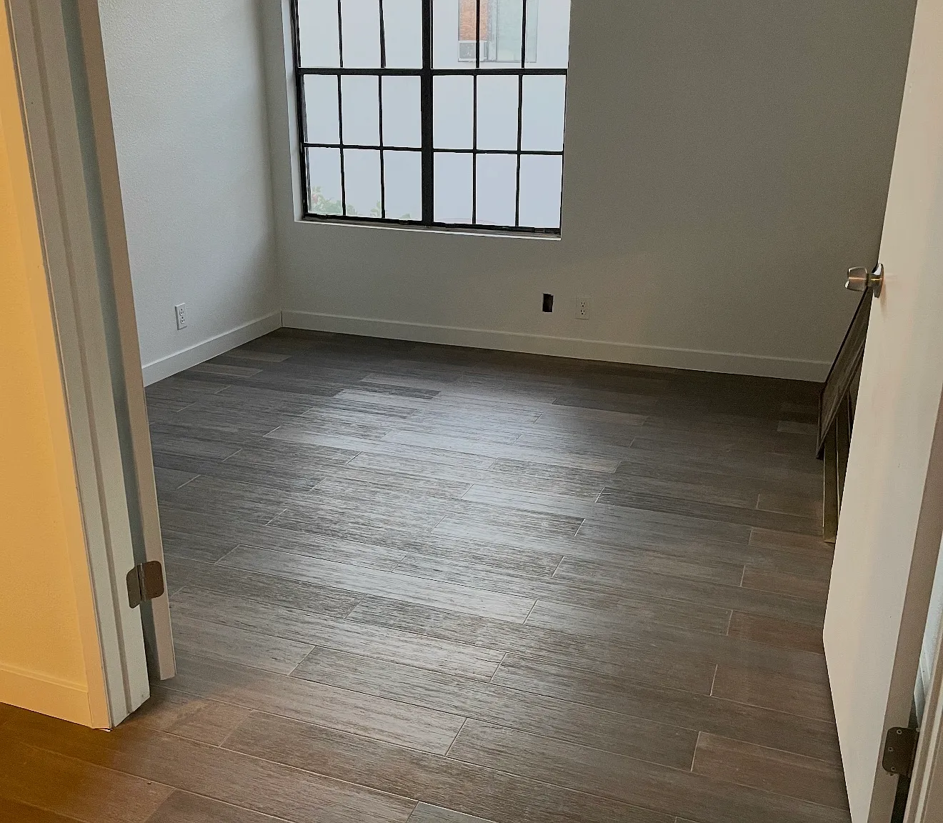 3 bed, 1664 sqft, $900 — Photo 2