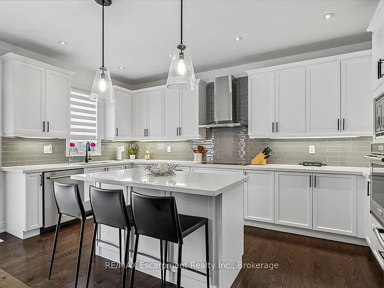 2400 Spring Meadow Way — Photo 17