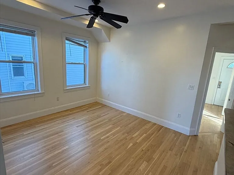 4-12 Humboldt Pl #1-6 — Photo 2