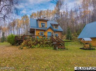 1179 Violet Dr, Fairbanks, AK 99712