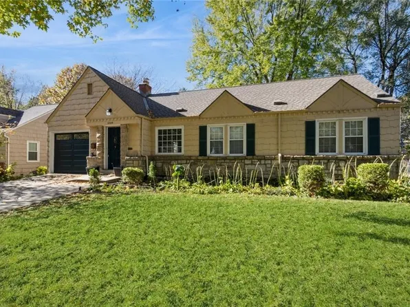 5536 Roeland Dr, Roeland Park, KS 66205