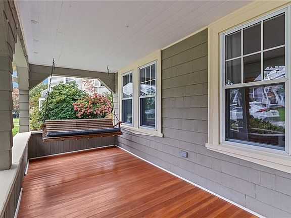 4th image of 30 Ledge Rd