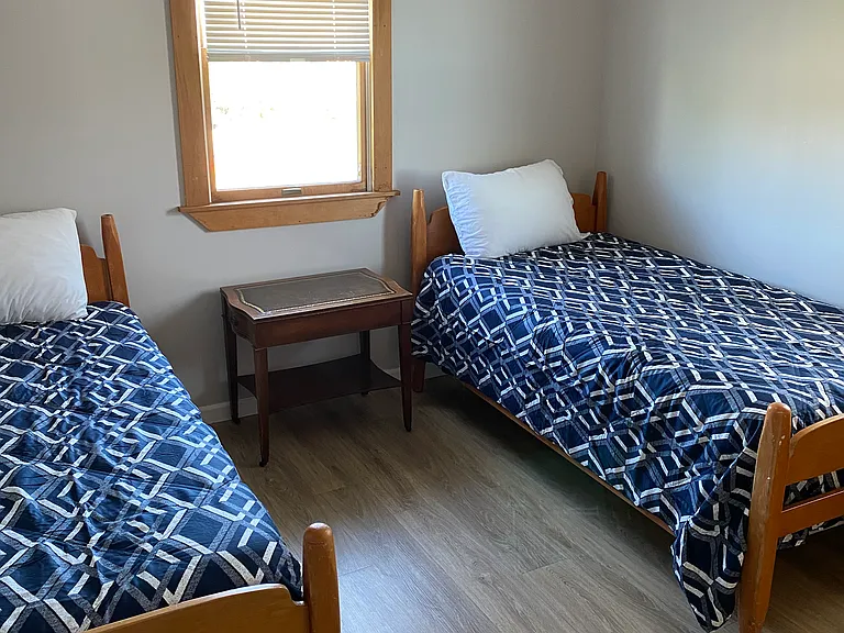 Bedroom 3 with Twin Beds