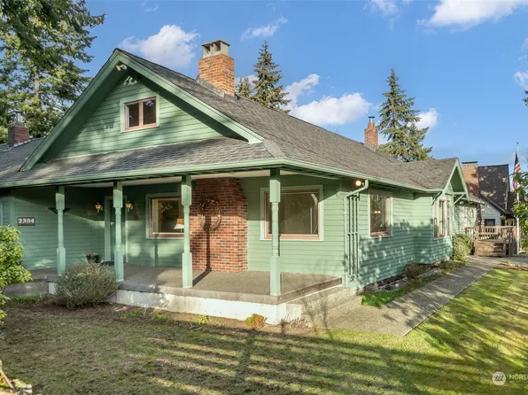 2304 N 117th Street, Seattle, WA 98133